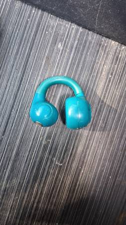 Found headphone
